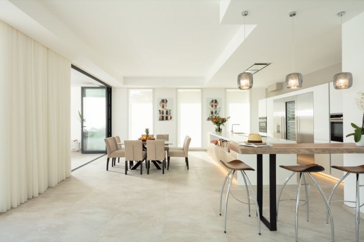 Brisas 24 - Propiedad contemporánea moderna en una urbanización privada