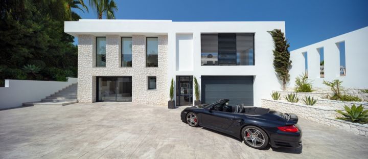 Brisas 24 - Propiedad contemporánea moderna en una urbanización privada