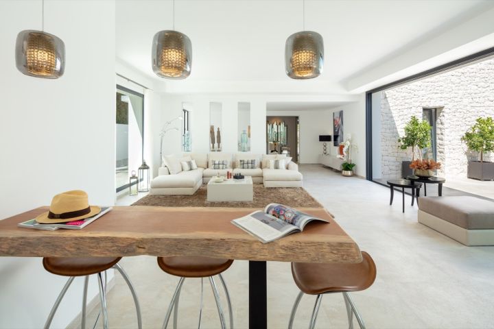 Brisas 24 - Propiedad contemporánea moderna en una urbanización privada