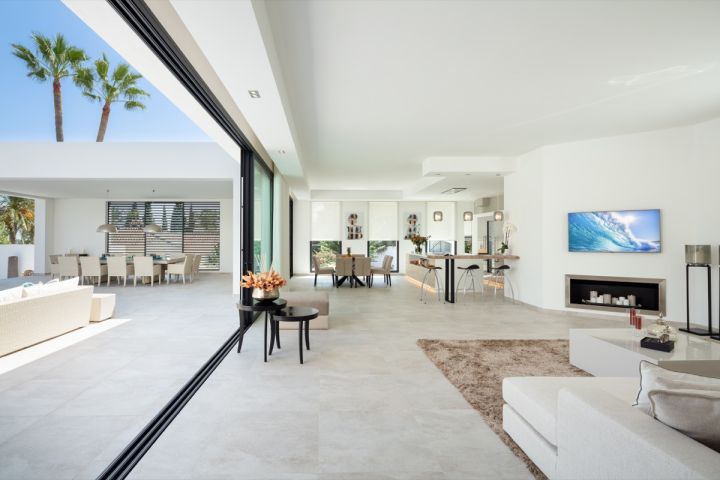 Brisas 24 - Propiedad contemporánea moderna en una urbanización privada
