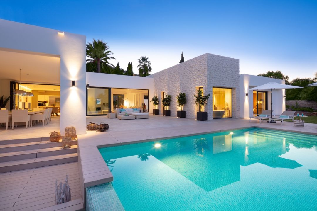 Brisas 24 - Propiedad contemporánea moderna en una urbanización privada