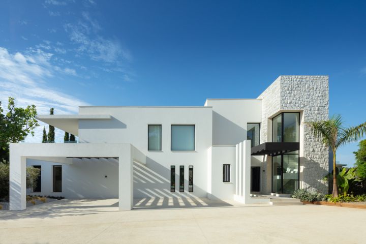 Aloha 138 - Charming Exclusive Villa with Stunning Sea Views