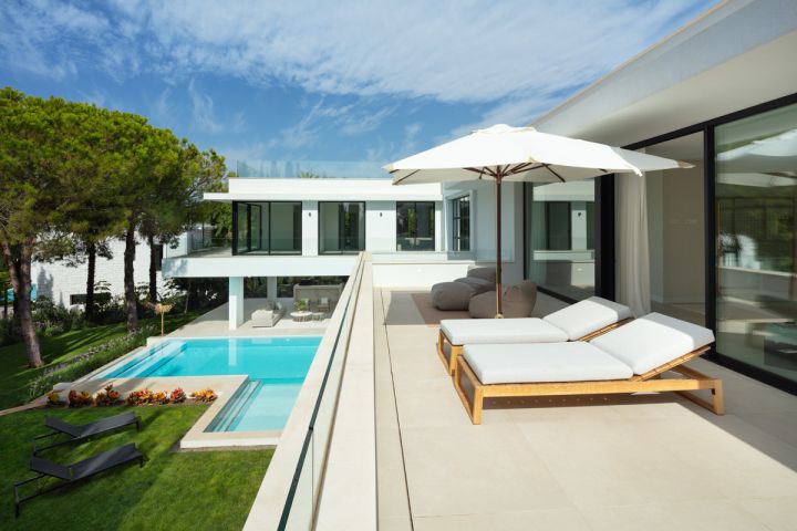 Aloha 138 - Charming Exclusive Villa with Stunning Sea Views