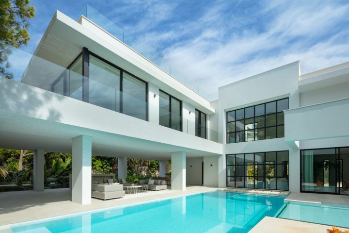 Aloha 138 - Charming Exclusive Villa with Stunning Sea Views