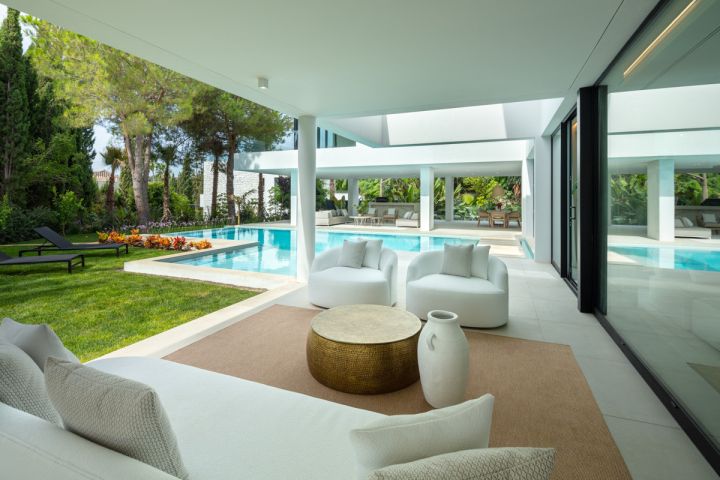 Aloha 138 - Charming Exclusive Villa with Stunning Sea Views