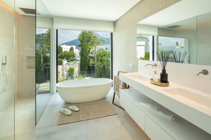 Aloha 138 - Charming Exclusive Villa with Stunning Sea Views