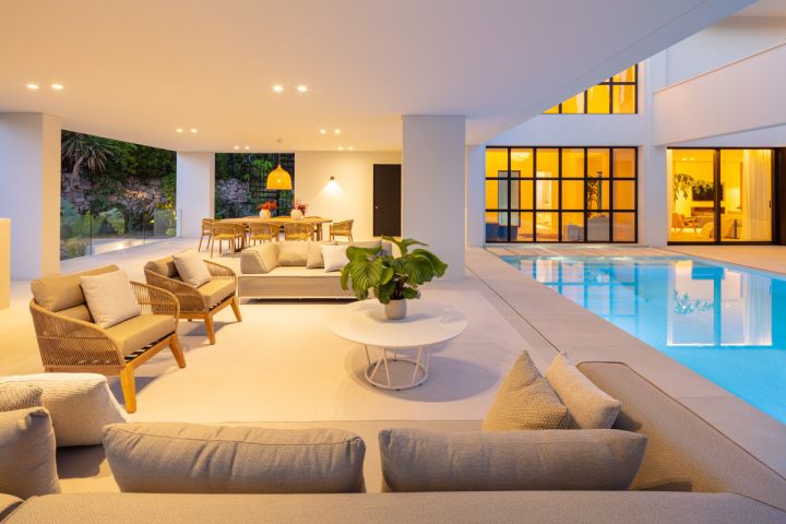 Aloha 138 - Charming Exclusive Villa with Stunning Sea Views
