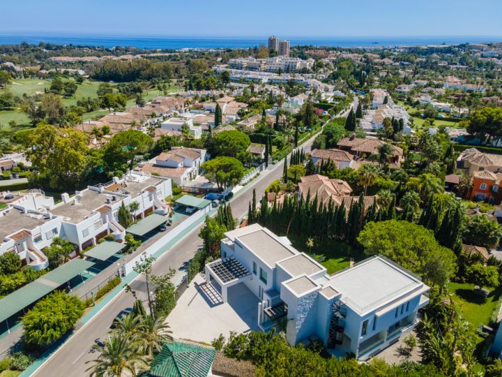 Aloha 138 - Charming Exclusive Villa with Stunning Sea Views