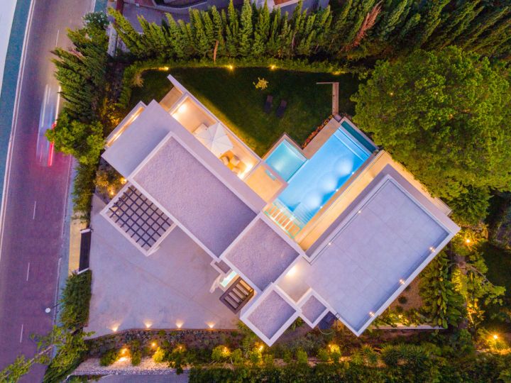 Aloha 138 - Charming Exclusive Villa with Stunning Sea Views