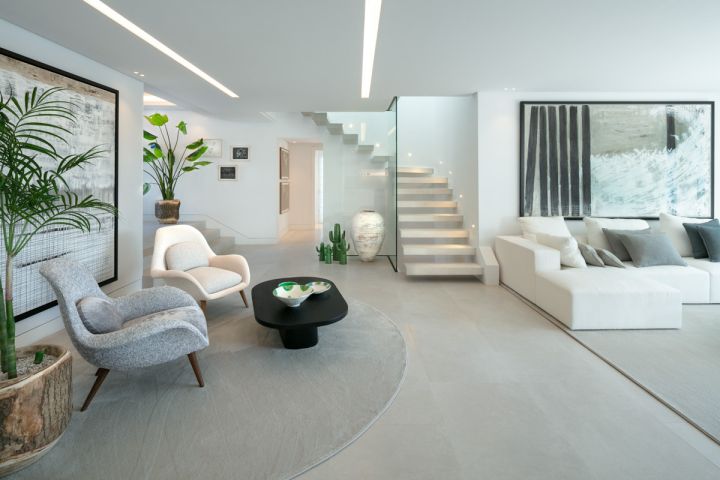 Villa avec 5 chambres et 5 salles de bain - Villa spacieuse offrant une vue sur le golf à Las Brisas