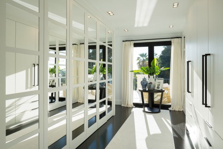 Villa con 6 dormitorios y 6 baños - Impresionante propiedad con vistas panorámicas en Las Brisas