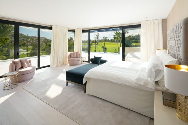 Villa Daniela - Contemporary Villa with Top-Tier Finishes in La Cerquilla