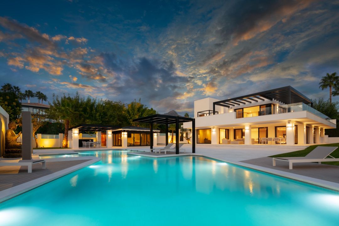 Villa Daniela - Contemporary Villa with Top-Tier Finishes in La Cerquilla