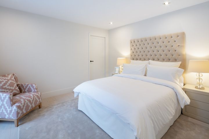 Villa Daniela - Contemporary Villa with Top-Tier Finishes in La Cerquilla