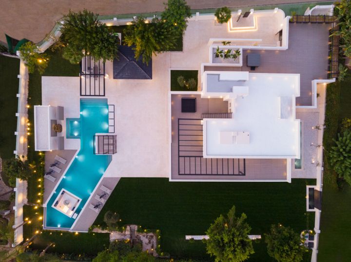 Villa Daniela - Contemporary Villa with Top-Tier Finishes in La Cerquilla