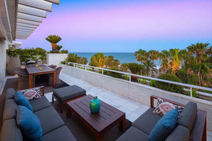 Los Granados 2 - Duplex Penthouse with Prime Location in Los Granados