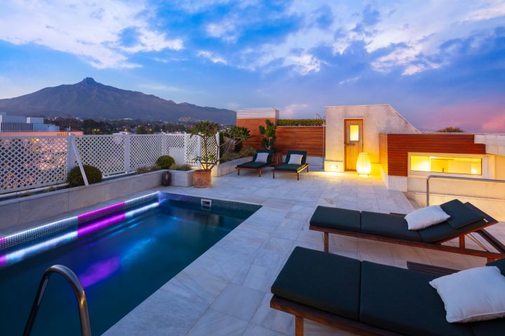 Los Granados 2 - Duplex Penthouse with Prime Location in Los Granados
