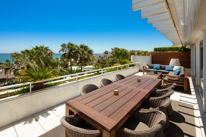 Los Granados 2 - Duplex Penthouse with Prime Location in Los Granados
