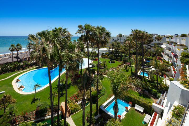 Los Granados 2 - Duplex Penthouse with Prime Location in Los Granados