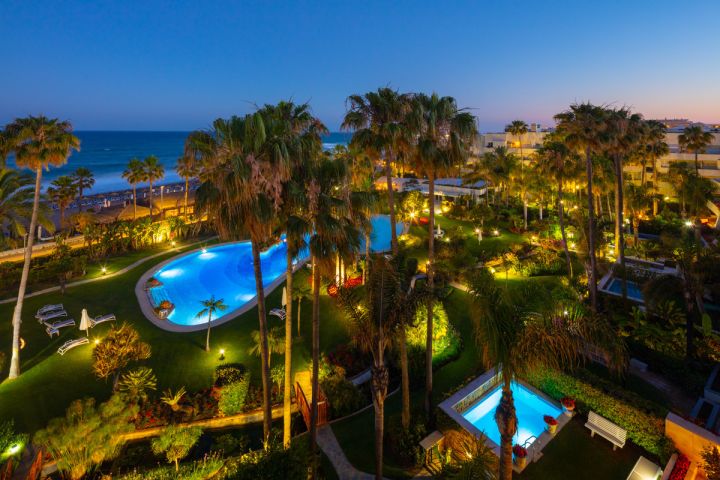 Los Granados 2 - Duplex Penthouse with Prime Location in Los Granados