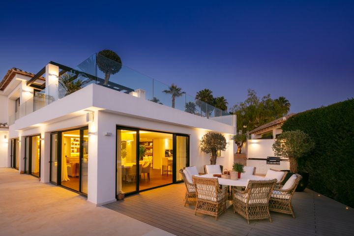 Villa Elba - Home with Andalusian Charm in Los Naranjos Golf