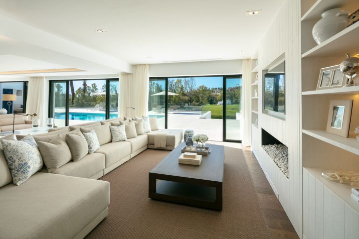 Villa Elba - Home with Andalusian Charm in Los Naranjos Golf