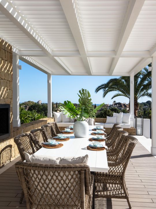 Villa Julia - Exclusive Contemporary Property in a Gated Community