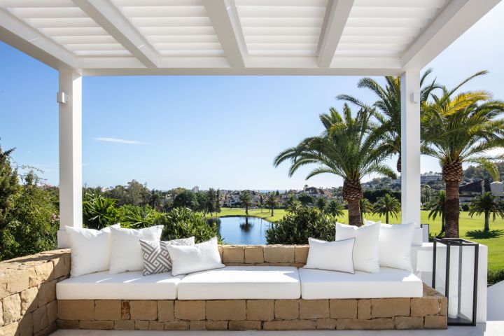 Villa Julia - Exclusive Contemporary Property in a Gated Community