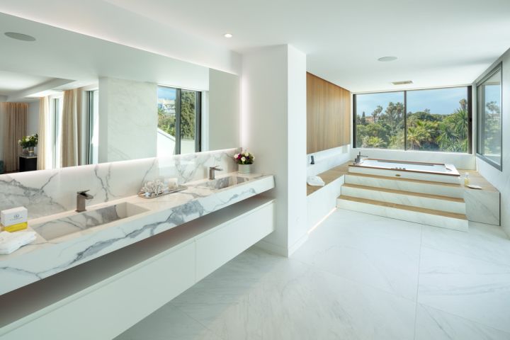 Villa Marina 8 - Charming Frontline Golf Villa