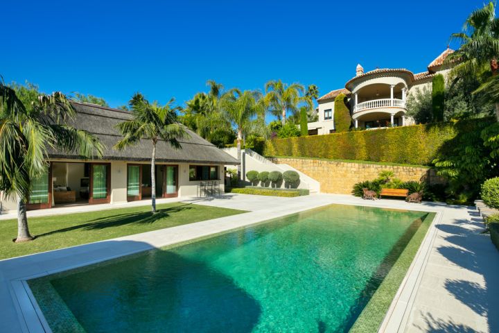 Villa avec 5 chambres et 5 salles de bain - Maison moderne exclusive avec vue panoramique