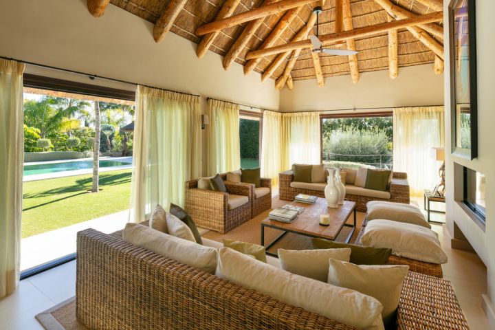 Villa avec 5 chambres et 5 salles de bain - Maison moderne exclusive avec vue panoramique