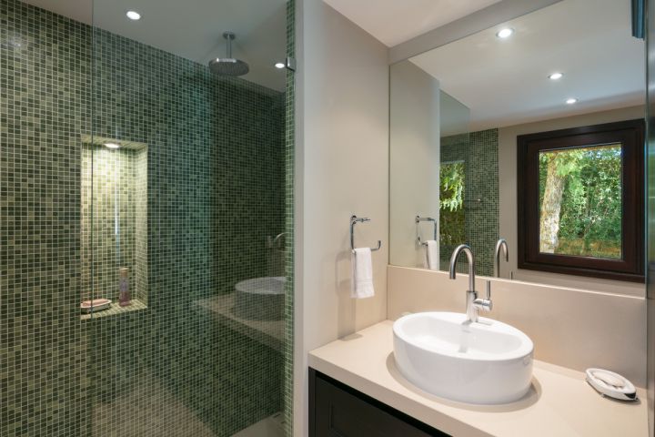 Villa avec 5 chambres et 5 salles de bain - Maison moderne exclusive avec vue panoramique