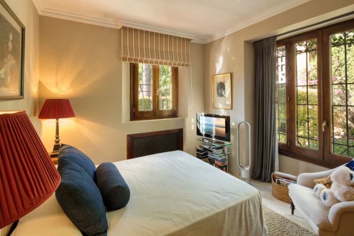Villa avec 5 chambres et 5 salles de bain - Maison moderne exclusive avec vue panoramique