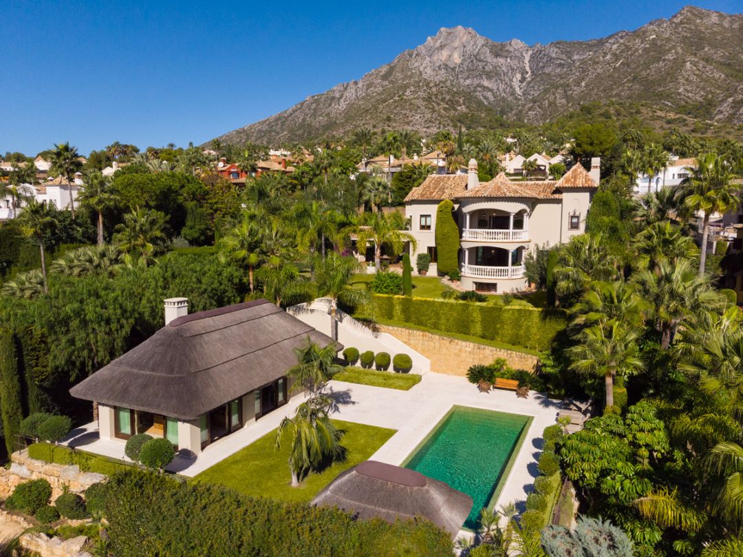 Villa avec 5 chambres et 5 salles de bain - Maison moderne exclusive avec vue panoramique