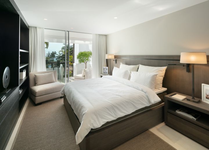 Ground Floor Apartment avec 3 chambres et 3 salles de bain - Maison de luxe à Marina Puente Romano
