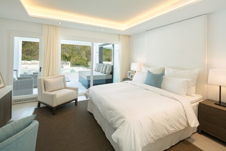 Villa Christina - Impressive Luxury Home with Andalusian Charm