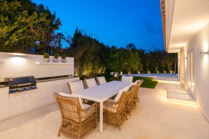 Villa Christina - Impressive Luxury Home with Andalusian Charm