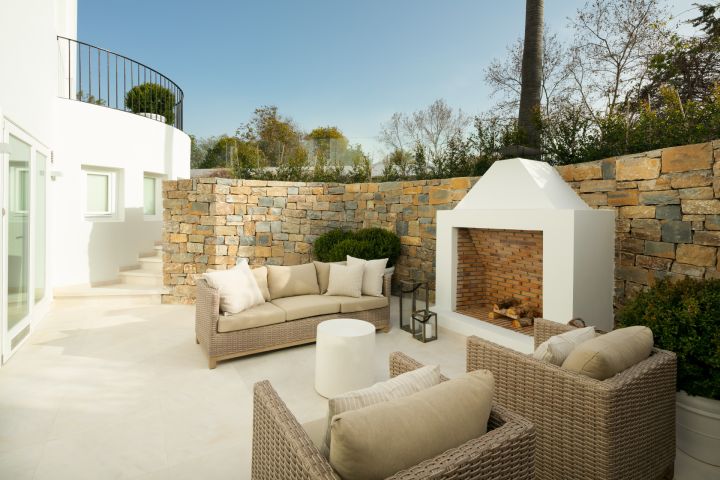 Villa Christina - Impressive Luxury Home with Andalusian Charm