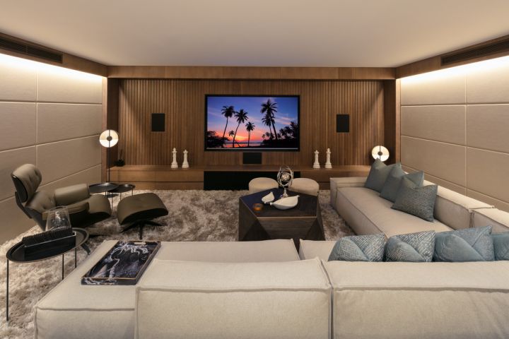 Brisas - Impressive Luxury Home in a Gated Community