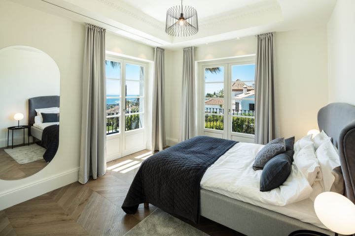 Villa con 6 dormitorios y 7 baños - Lujosa propiedad contemporánea con impresionantes vistas al mar