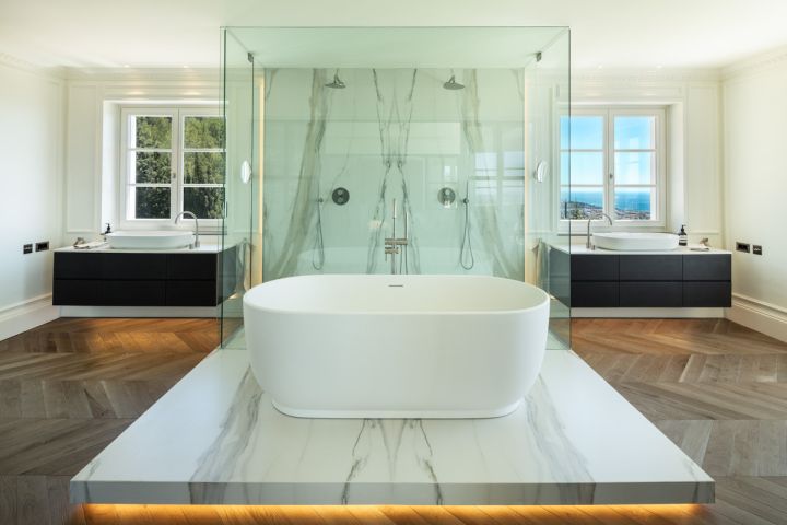 Villa con 6 dormitorios y 7 baños - Lujosa propiedad contemporánea con impresionantes vistas al mar