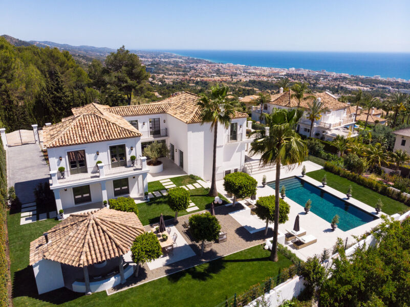 Casa Arbequina - Luxurious Contemporary Property with Stunning Sea Views