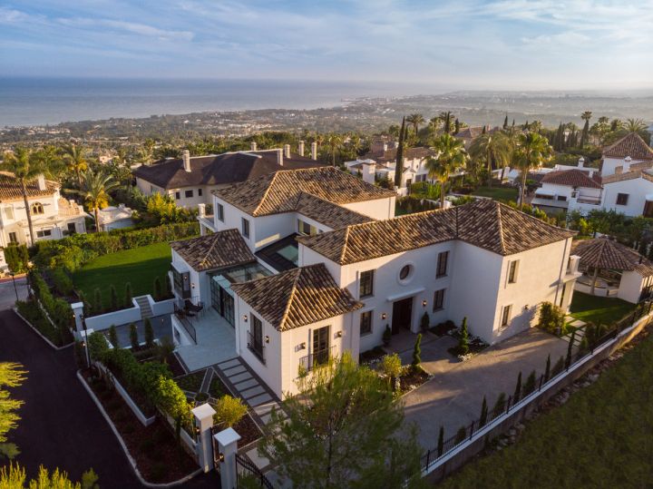 Villa con 6 dormitorios y 7 baños - Lujosa propiedad contemporánea con impresionantes vistas al mar
