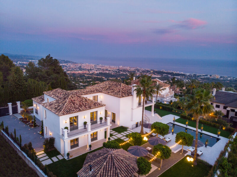 Casa Arbequina - Luxurious Contemporary Property with Stunning Sea Views