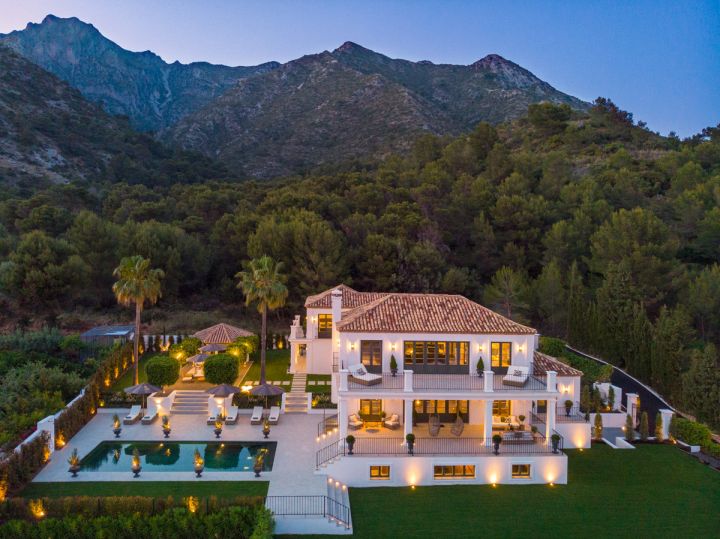 Villa con 6 dormitorios y 7 baños - Lujosa propiedad contemporánea con impresionantes vistas al mar