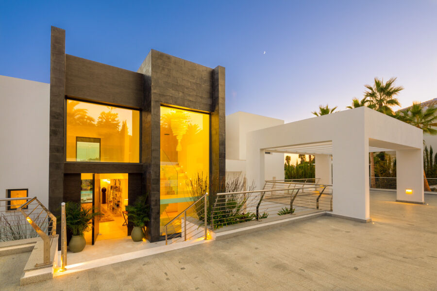 La Cerquilla 40 - Spacious Property with Stunning Sea Views