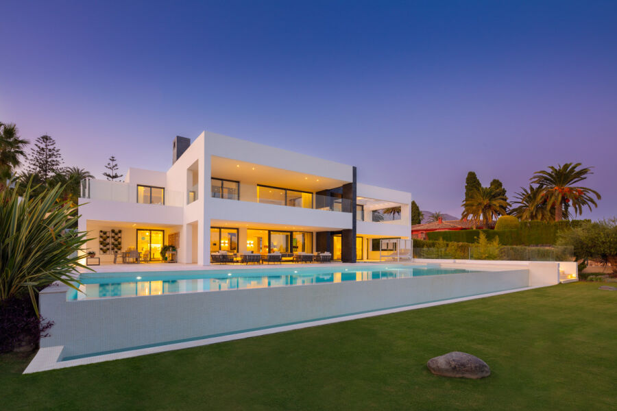 La Cerquilla 40 - Spacious Property with Stunning Sea Views