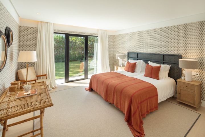 Aloha 144 - Charming Modern Home featuring Modern Design
