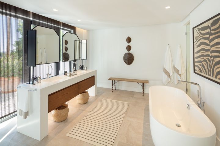 Aloha 144 - Charming Modern Home featuring Modern Design