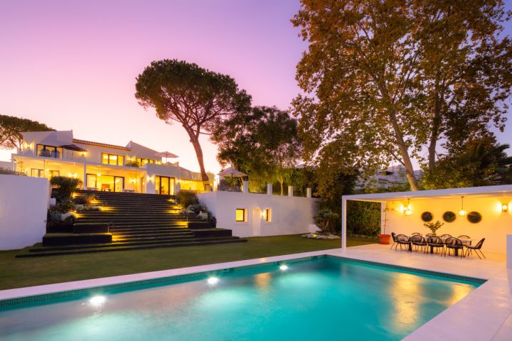 Aloha 144 - Charming Modern Home featuring Modern Design
